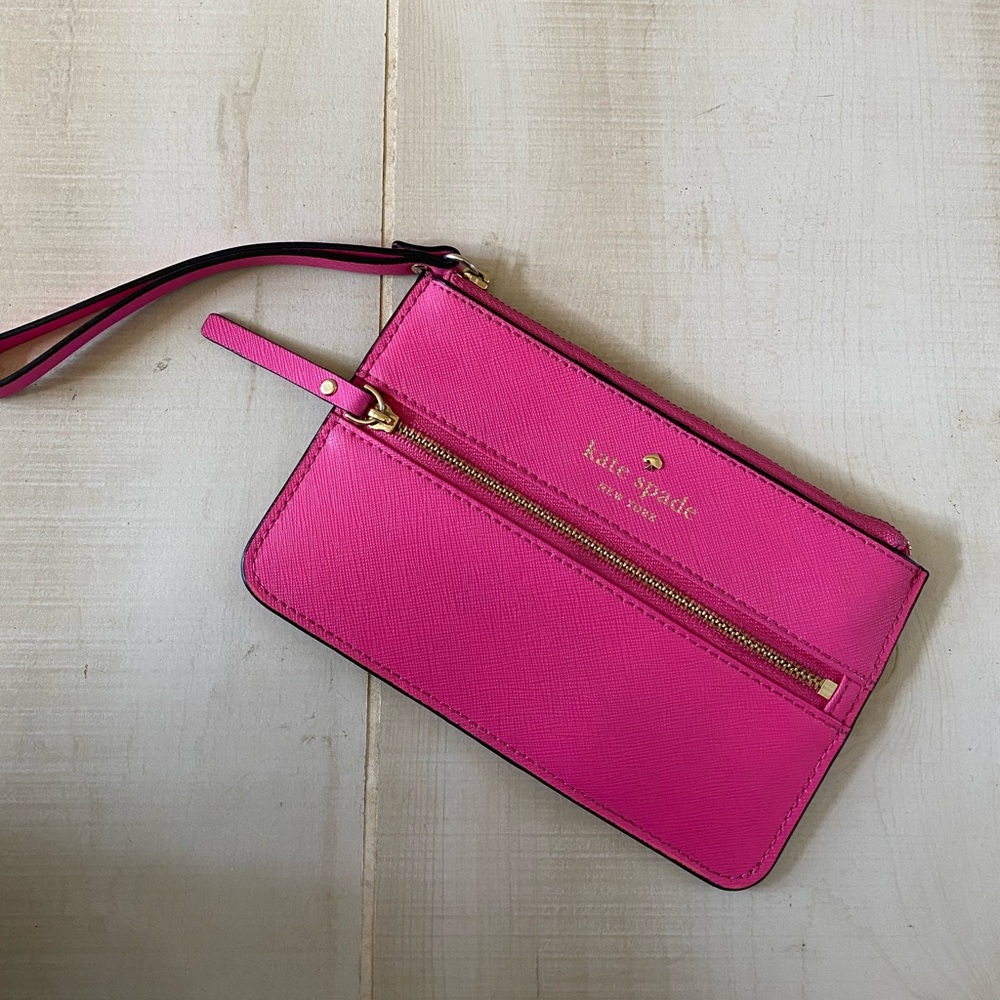 Kate Spade Wristlet Pink